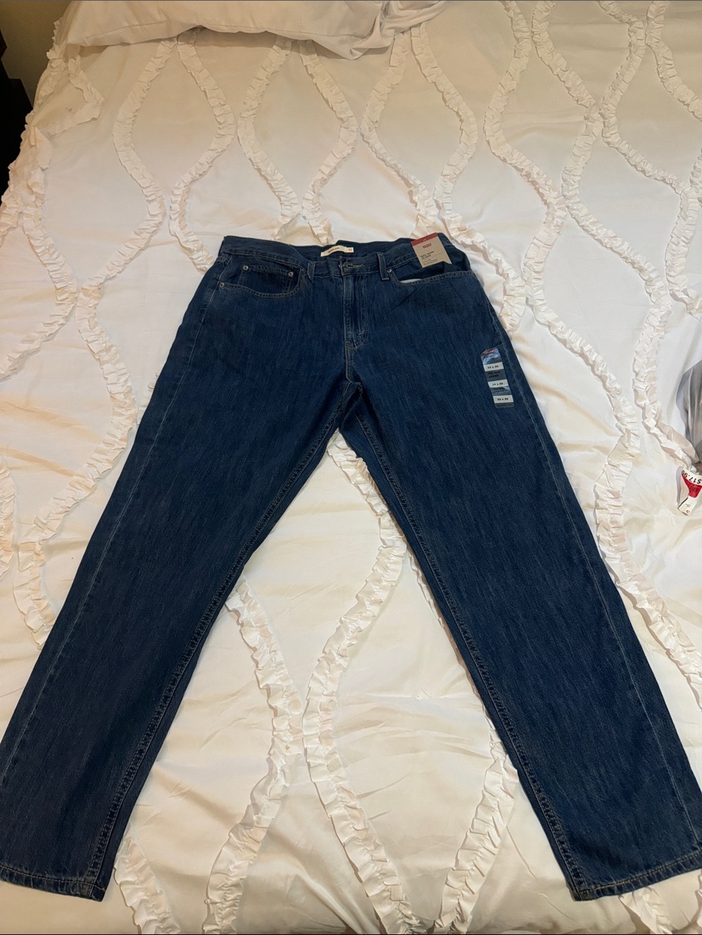 Levi’s 80s MOM JEANS